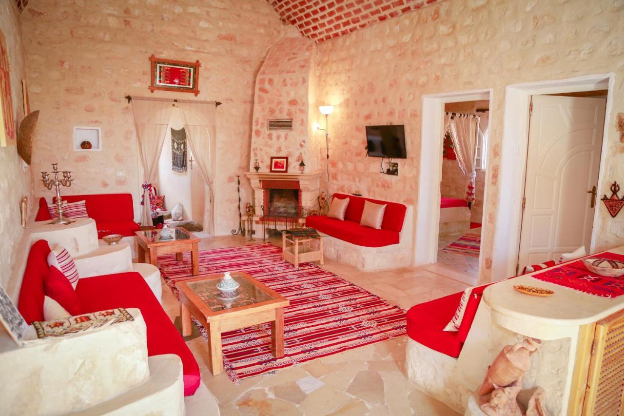 Dar Ayed Tamezret Hotel Tamazrat Exterior photo